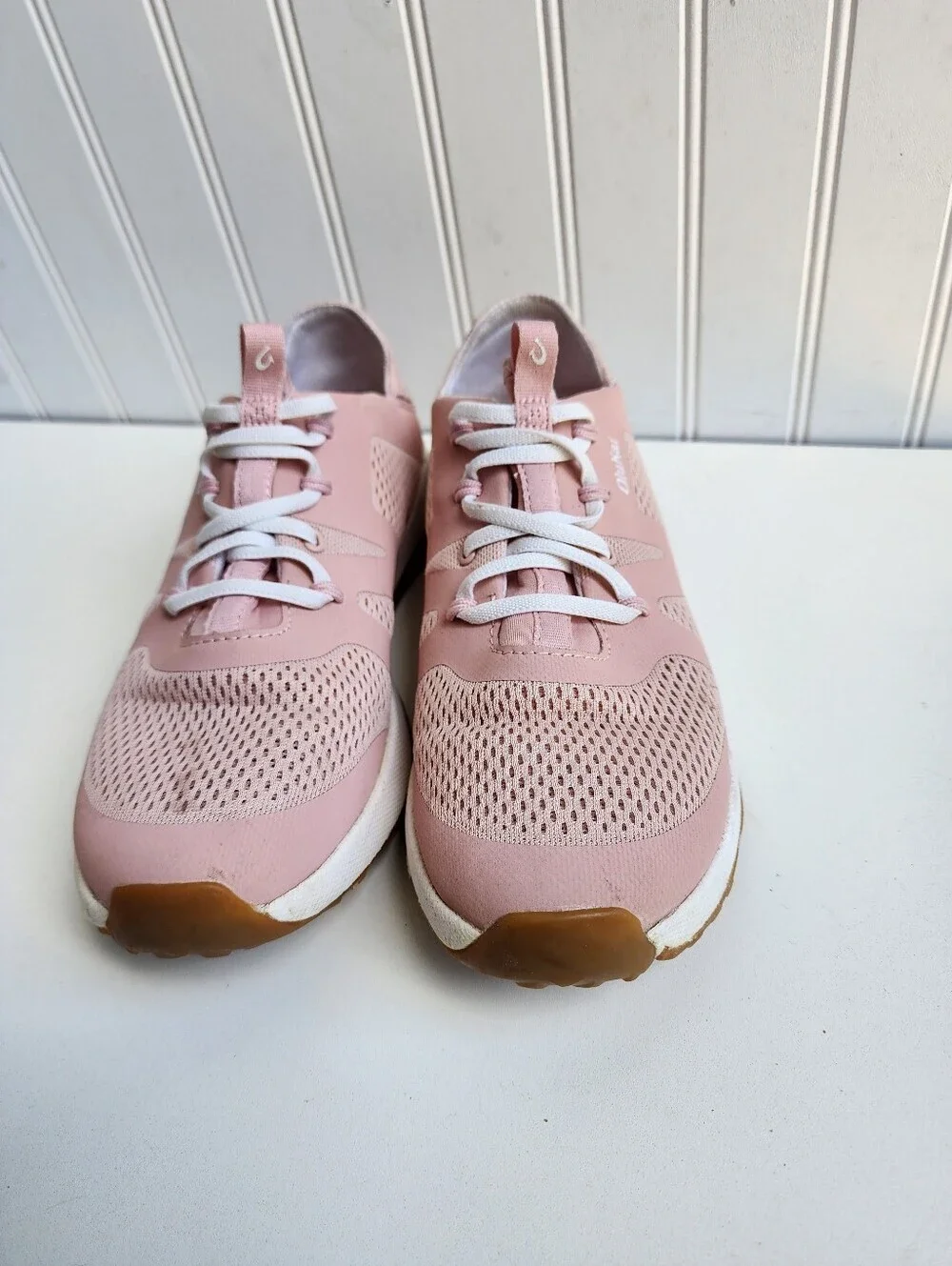 Olukai Huia Womens Sneaket Athletic Shoes Size 8  Soft Pink/Soft Pink Lighweight
